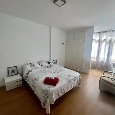 Apartment Antares House Premium, Estudio Con Piscina