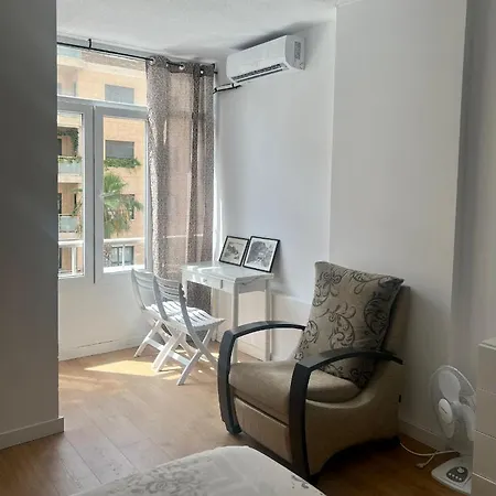Apartment Antares House Premium, Estudio Con Piscina